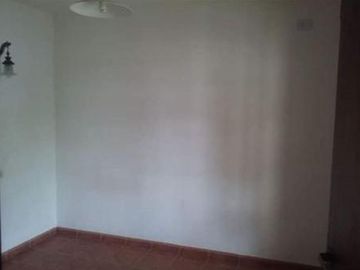 Casa en venta - 2 dormitorios 1 baño - 170mts2 - Rawson