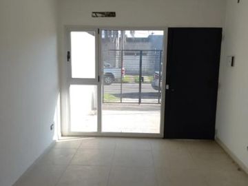 PH en venta - 2 Dormitorios 1 Baño - 110.5Mts2 - Morón
