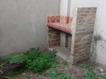 PH en venta - 2 Dormitorios 1 Baño - 110.5Mts2 - Morón