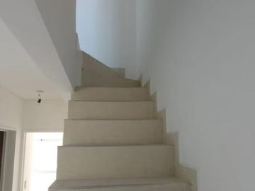 PH en venta - 2 Dormitorios 1 Baño - 110.5Mts2 - Morón