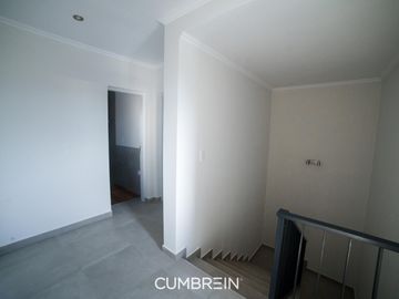 Casa de 4 dormitorios en La Castilla Club de Campo