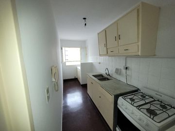 Venta Departamento un dormitorio  barrio Martin Con Balcon