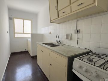 Venta Departamento un dormitorio  barrio Martin Con Balcon