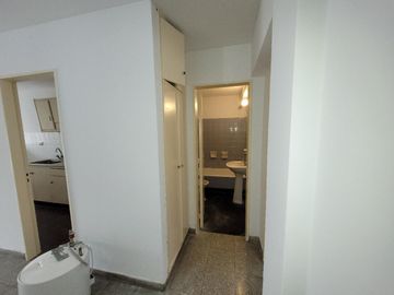 Venta Departamento un dormitorio  barrio Martin Con Balcon