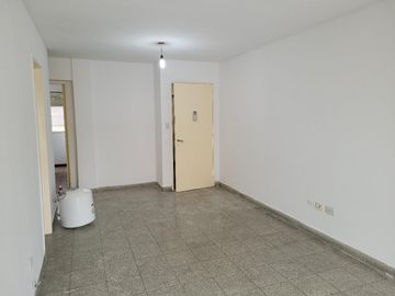 Venta Departamento un dormitorio  barrio Martin Con Balcon