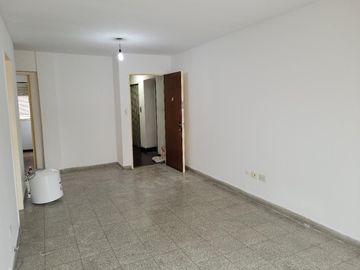Venta Departamento un dormitorio  barrio Martin Con Balcon