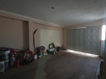 VENTA Casa 3 dormitorios. B° 109 viv