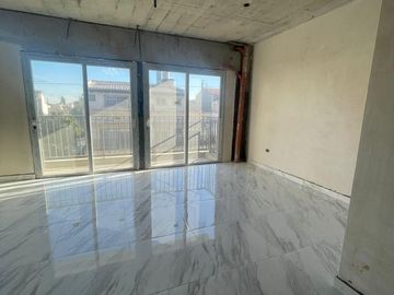 Departamento de 2amb en venta con balcón