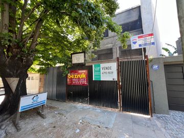 Casa de 5 ambientes con cochera a estrenar en venta en Olivos