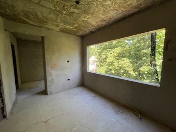 Casa de 5 ambientes con cochera a estrenar en venta en Olivos