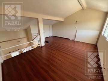 Casa venta Plottier, Barrio Villa Lida, apta crédito, 3 dormitorios, 2 baños, cochera y jardín