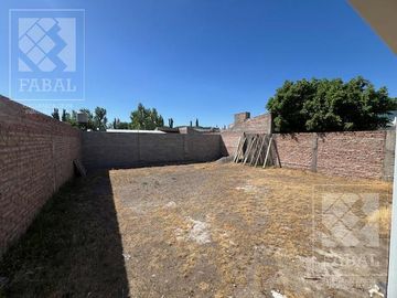 Casa venta Plottier, Barrio Villa Lida, apta crédito, 3 dormitorios, 2 baños, cochera y jardín