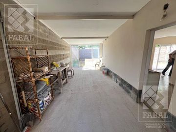 Casa venta Plottier, Barrio Villa Lida, apta crédito, 3 dormitorios, 2 baños, cochera y jardín
