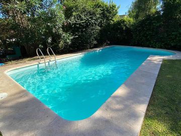 Casa en venta - 4 dormitorios 2 baños - 180mts2 - Escobar