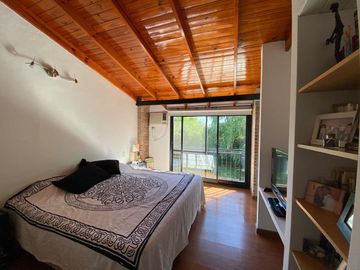 Casa en venta - 4 dormitorios 2 baños - 180mts2 - Escobar