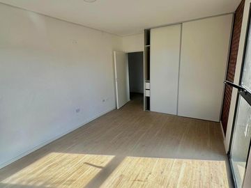 Dúplex Adrogué - Carlos Pellegrini 1022