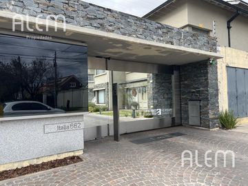 Casa en  PLENO LOMAS DE ZAMORA OESTE