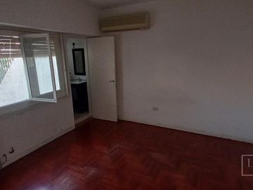 PH en 2 dorm terraza play cochera.  Venta con renta. Toma menor valor o prop en USA