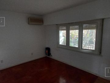 PH en 2 dorm terraza play cochera.  Venta con renta. Toma menor valor o prop en USA
