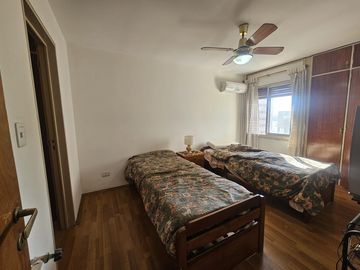Departamento 4 dormitorios con cochera en B° Cofico (APPTO BANCOR)
