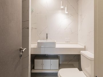 DEPARTAMENTO PREMIUM DE DOS DORMITORIOS VENTA SOLARIUM Y PARRILLERO CENTRO ROSARIO