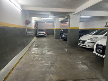 Venta Departamento 3 ambientes con cochera Caballito