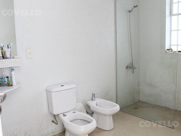 Venta casa de 7 ambientes en Abasto