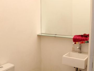 Venta casa de 7 ambientes en Abasto