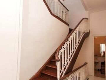 Venta casa de 7 ambientes en Abasto