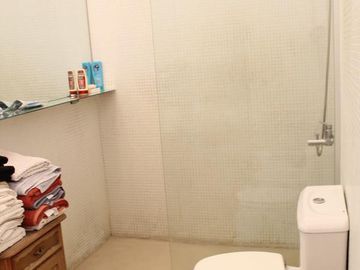 Venta casa de 7 ambientes en Abasto