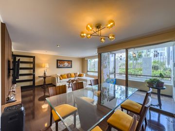 Condominio Infinity - Moderno Flat con Balcón y Vista al Parque – 3 Dormitorios   2 Cocheras 2 Depósitos