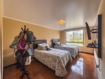 Condominio Infinity - Moderno Flat con Balcón y Vista al Parque – 3 Dormitorios   2 Cocheras 2 Depósitos
