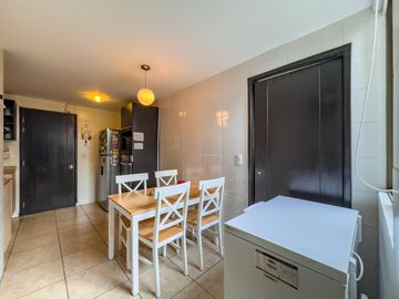 Condominio Infinity - Moderno Flat con Balcón y Vista al Parque – 3 Dormitorios   2 Cocheras 2 Depósitos