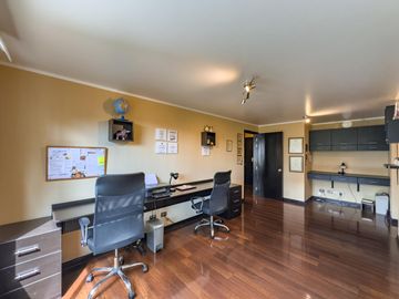 Condominio Infinity - Moderno Flat con Balcón y Vista al Parque – 3 Dormitorios   2 Cocheras 2 Depósitos