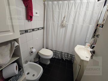 Excelente Casa/PH (tipo duplex) en Parque Chacabuco