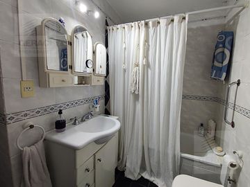 Excelente Casa/PH (tipo duplex) en Parque Chacabuco
