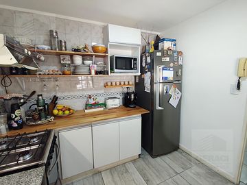 Excelente Casa/PH (tipo duplex) en Parque Chacabuco