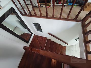 Excelente Casa/PH (tipo duplex) en Parque Chacabuco