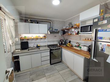 Excelente Casa/PH (tipo duplex) en Parque Chacabuco