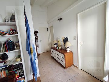 Excelente Casa/PH (tipo duplex) en Parque Chacabuco