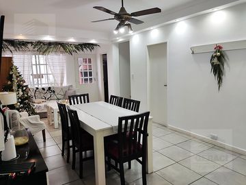 Excelente Casa/PH (tipo duplex) en Parque Chacabuco