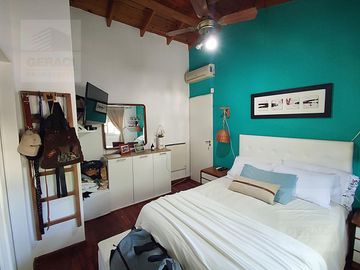 Excelente Casa/PH (tipo duplex) en Parque Chacabuco