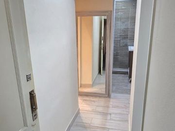 VENDO DEPARTAMENTO 2 AMBIENTES CON BALCON A LA CALLE - ZONA PLAZA MITRE - EQUIPADO CON MUEBLES