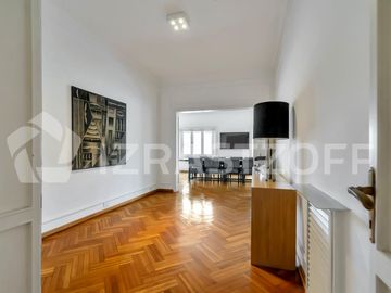 Departamento en Retiro, Seis ambientes y dos cocheras fijas.