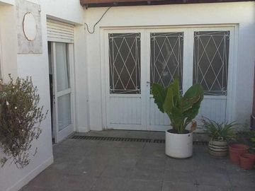 Casa en venta - 2 dormitorios 2 baños - 150mts² - Coronel Dorrego