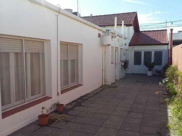 Casa en venta - 2 dormitorios 2 baños - 150mts² - Coronel Dorrego