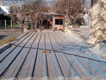 Casa en venta - 3 dormitorios 1 baño - 110mts2 - Parque San Martin
