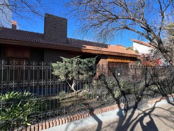 Casa en  Zona del poder judicial