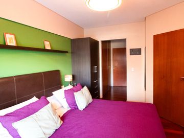 Venta Piso de 4 ambientes con balcón aterrazado, patio y cochera fija cubierta - Caballito
