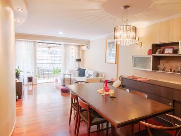 Venta Piso de 4 ambientes con balcón aterrazado, patio y cochera fija cubierta - Caballito